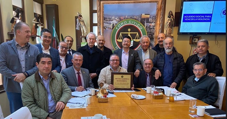 Alberto Capella presentó en el Foro Cívico Tijuanense un proyecto e iniciativas para recuperar la paz en Tijuana
