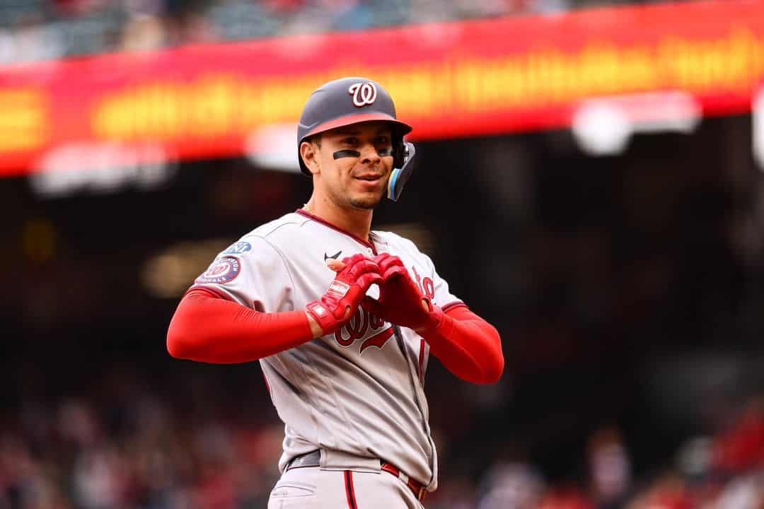 Joey Meneses sigue triunfando en Washington