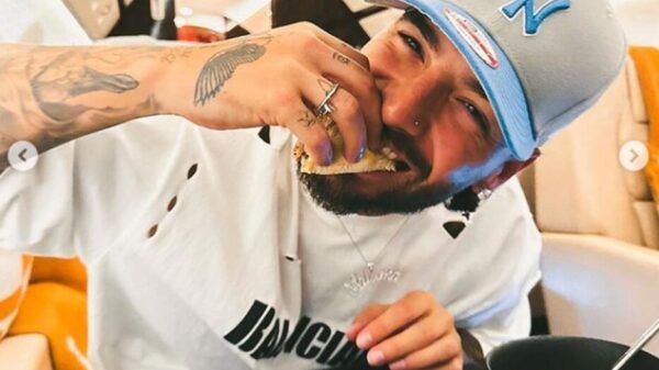 Maluma recorre el centro de CDMX sin ser reconocido