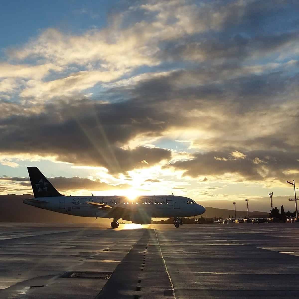 AMLO echa para atrás el cabotaje aéreo en México