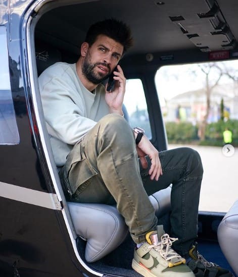 Piqué aconseja a jóvenes tener muchas relaciones sexuales