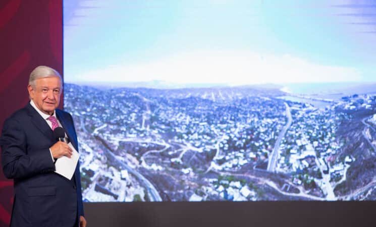 Afirma AMLO un registro de 49% de avance de vía en tramo 2 del Tren Maya