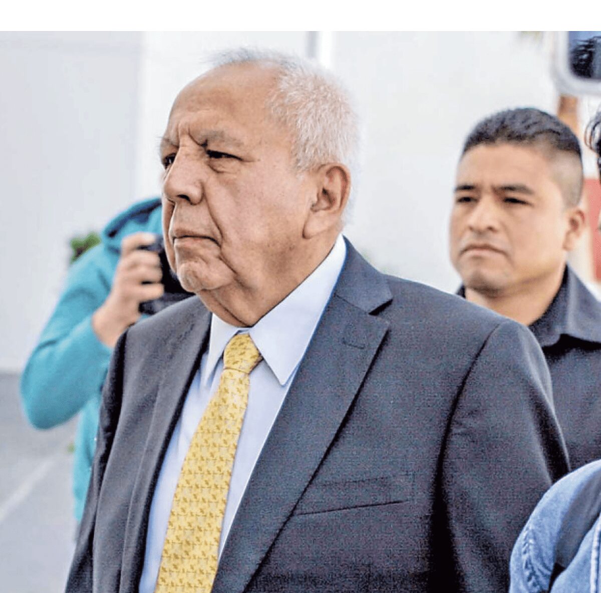 Francisco Garduño, a proceso por muerte de 40 migrantes, pero en libertad