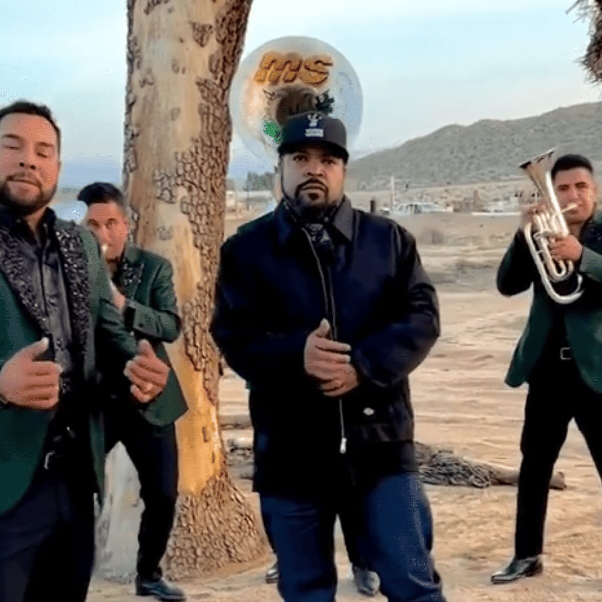 Banda MS y Ice Cube lanzan nueva canción que habla del cruce fronterizo