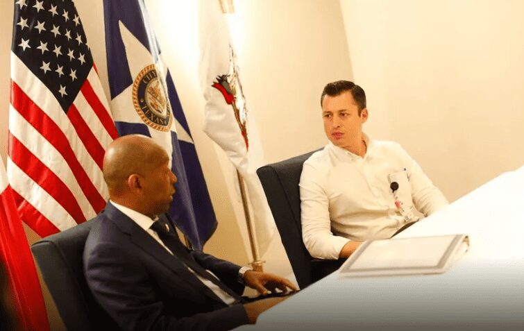 Luis Donaldo Colosio propone tren directo de Monterrey a Houston