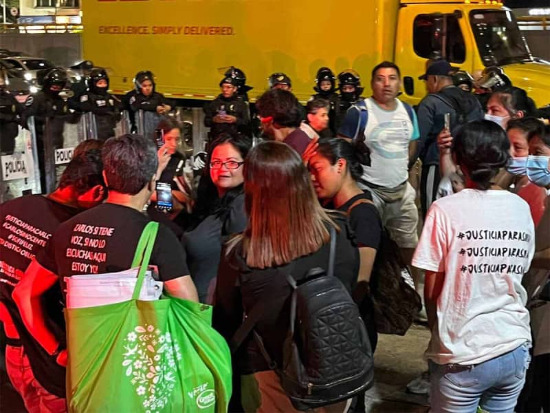 Se manifiestan por derechos de los hombres en Paseo de la Reforma