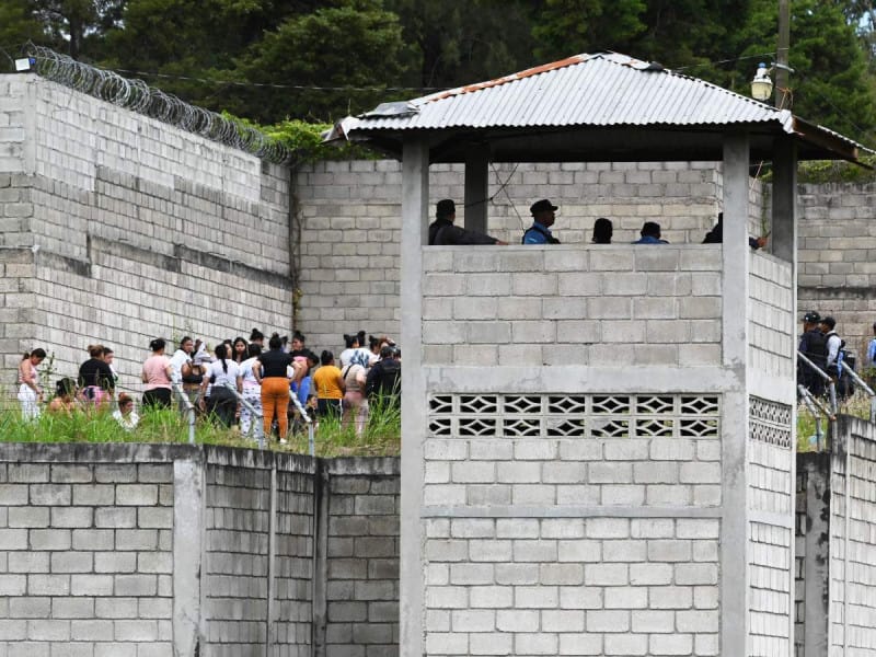 En Honduras motín en una prisión deja 41 muertos