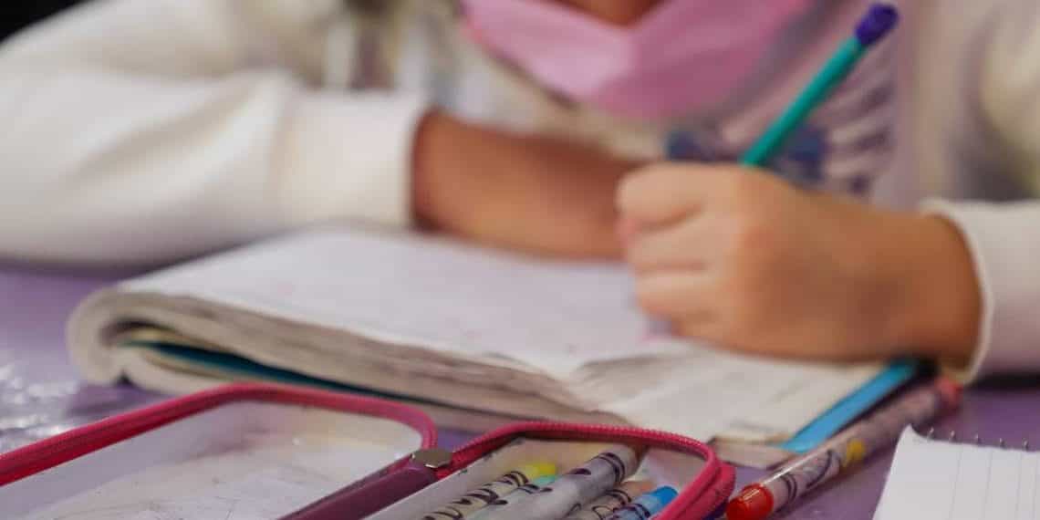 Piden que se anticipe el fin del ciclo escolar para evitar golpes de calor en escuelas