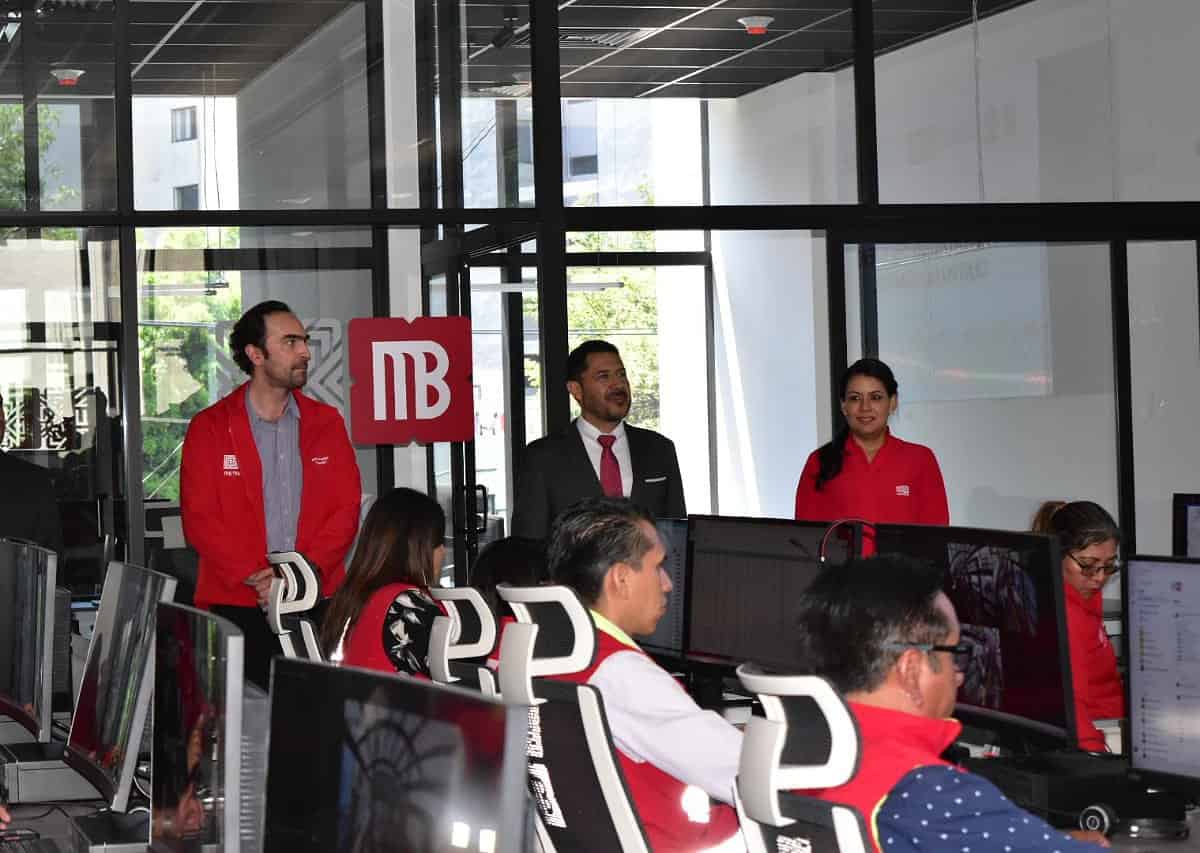 Martí Batres, inaugura Centro de Control de Metrobús