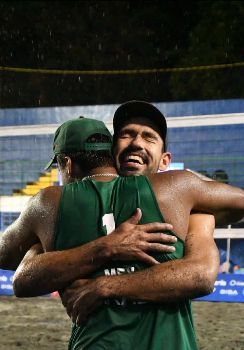 En Voleibol de playa México logra histórico oro