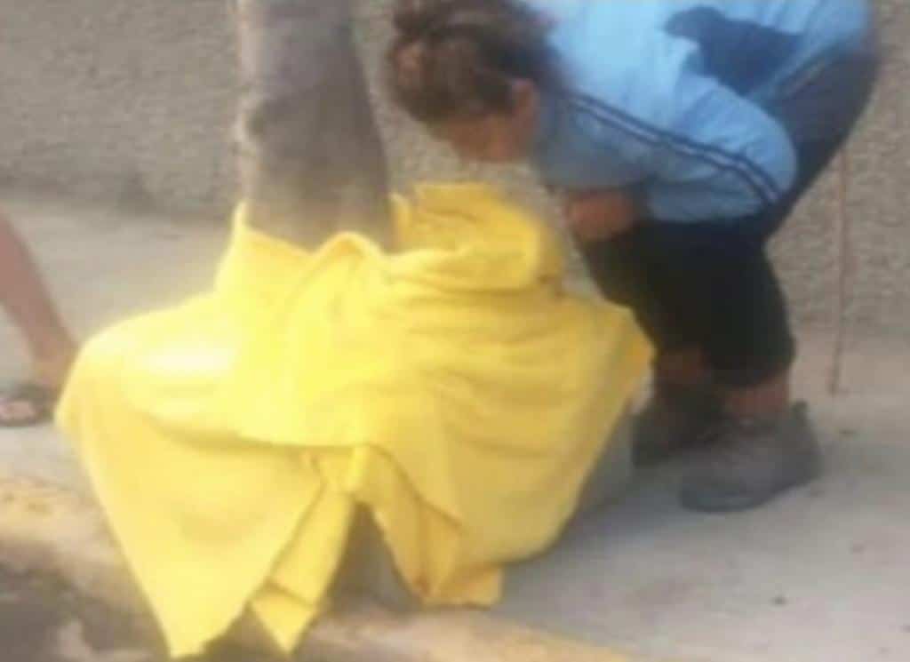 Muere bebé abandonado en jardinera en Ecatepec