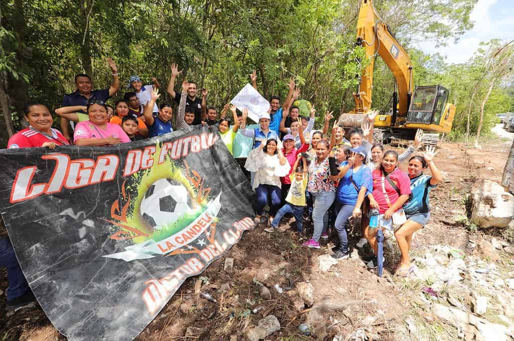 Lili Campos coloca primera piedra en construcción de área deportiva de la colonia Cristo Rey