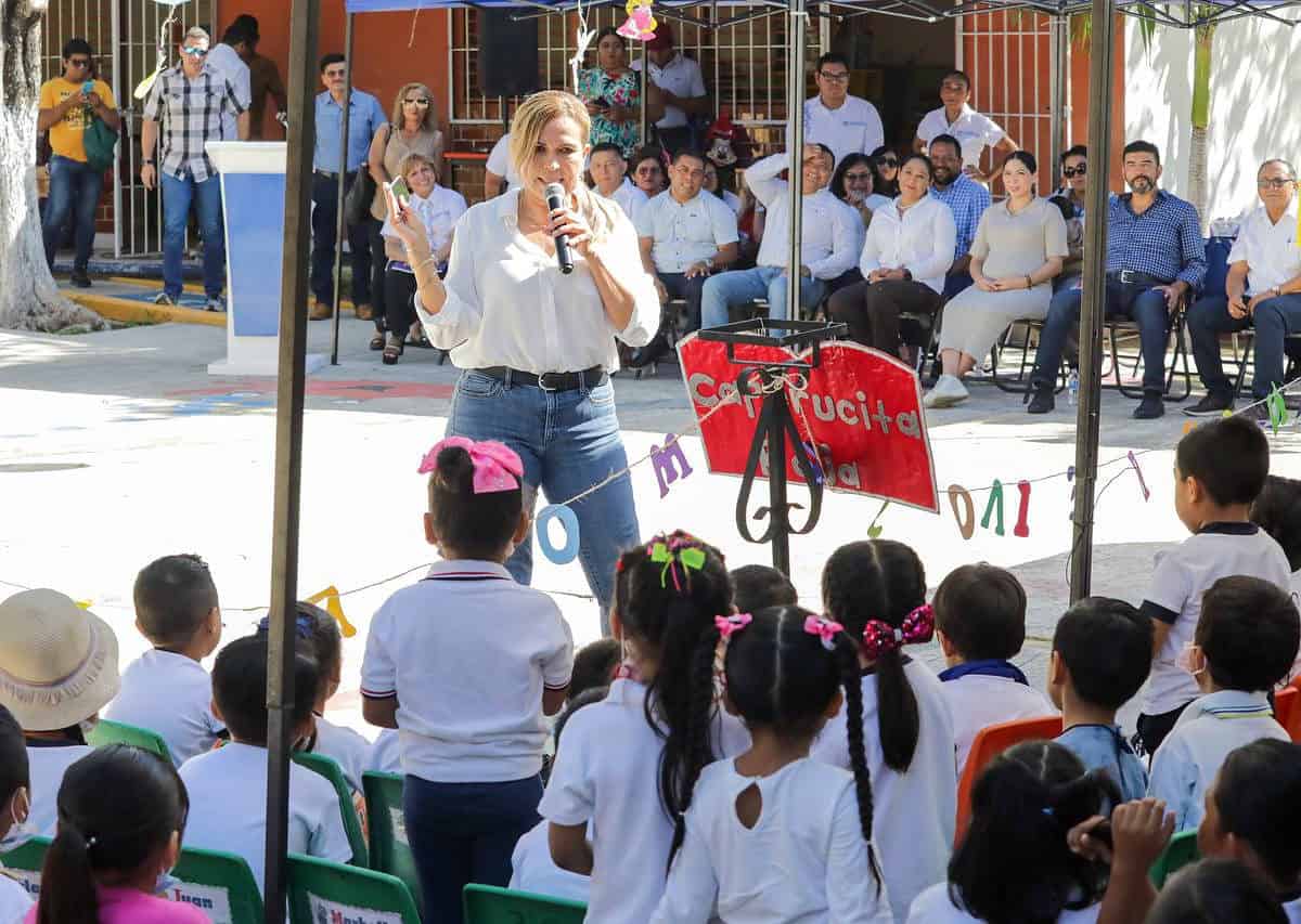 Lili Campos fomenta la lectura entre la niñez solidarense