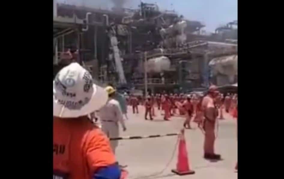 Reportan incendio en la Refinería de Dos Bocas