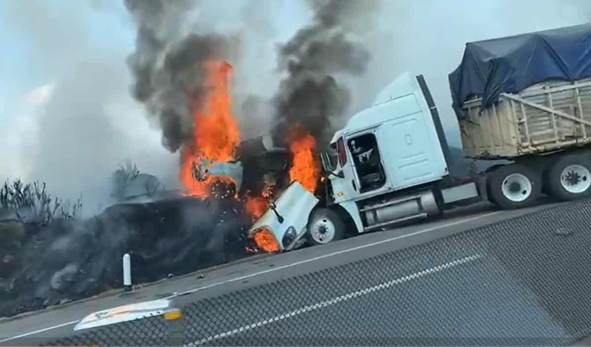 Letal carambola en la Autopista Zapotlanejo, en Jalisco