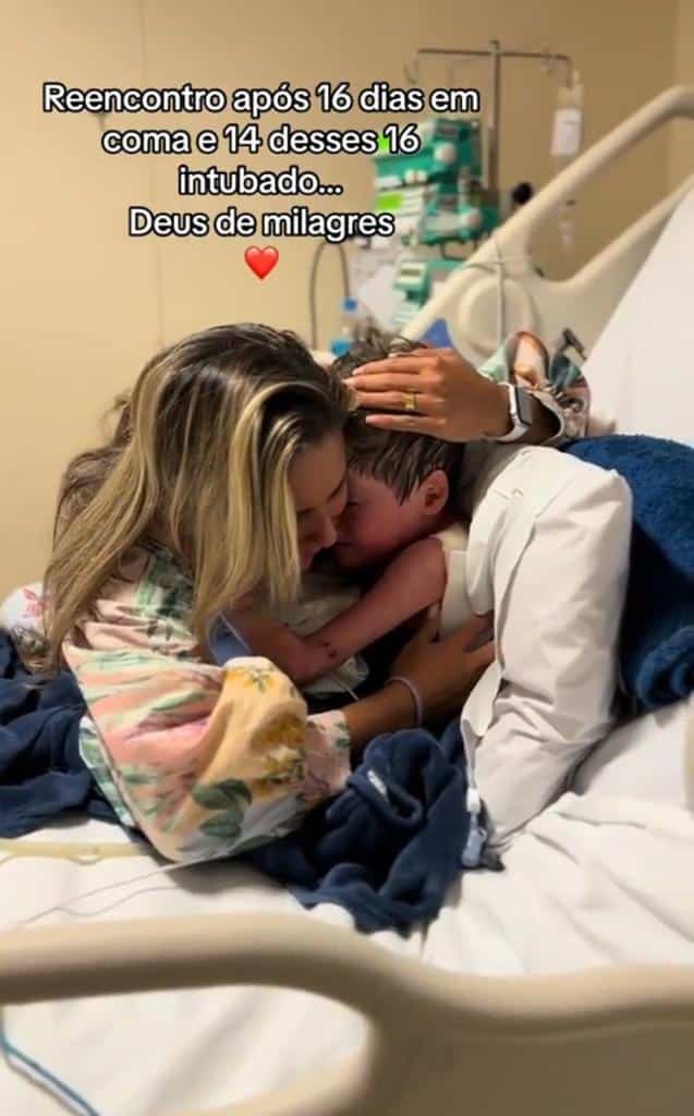 Niño sale de coma y se reencuentra con su mamá