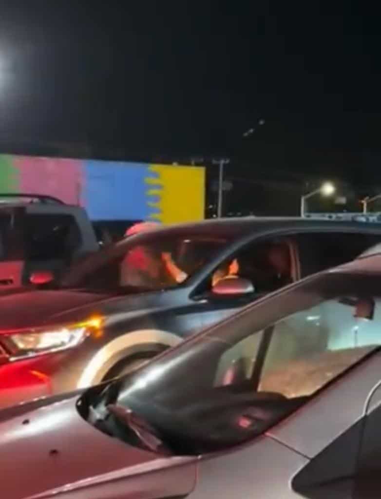 Pelea en estacionamiento del Domo Care