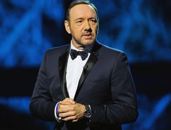 Inicia juicio contra Kevin Spacey por 12 cargos de agresión sexual