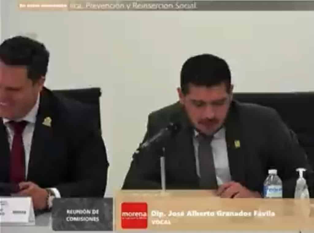 Critican en redes a diputado de Tamaulipas; habla de educación pero no sabe leer