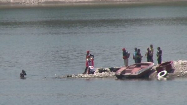 Buscan el cuerpo de un joven que se ahogó en el Lago de Guadalupe en Cuautitlán Izcalli