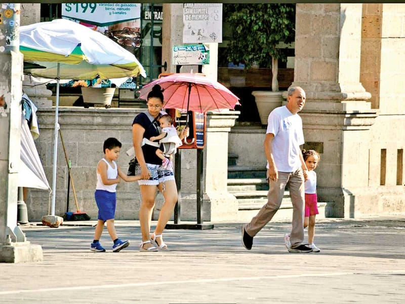 Altas temperaturas continuarán en el país por tercera onda de calor