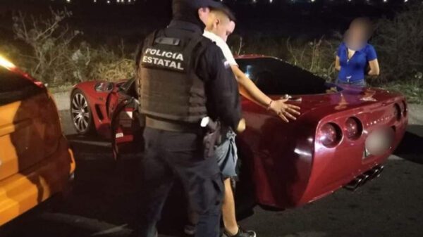Por sentirse rápidos y furiosos son detenidas 23 personas que estaban en carreras clandestinas