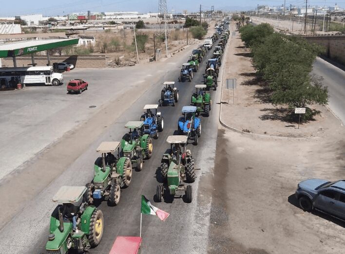 Aeropuerto de Culiacán continúa cerrado por productores agrícolas