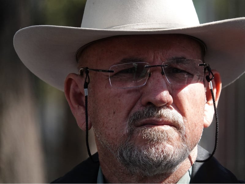 Hermano de Hipólito Mora advierte que volverá a las armas si no se hace justicia