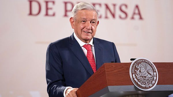 Afirma AMLO que "no habrá dedazo" para elegir al candidato a la presidencia