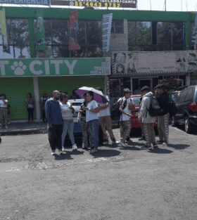 Tres menores detenidos por llevar réplica de pistola a secundaria