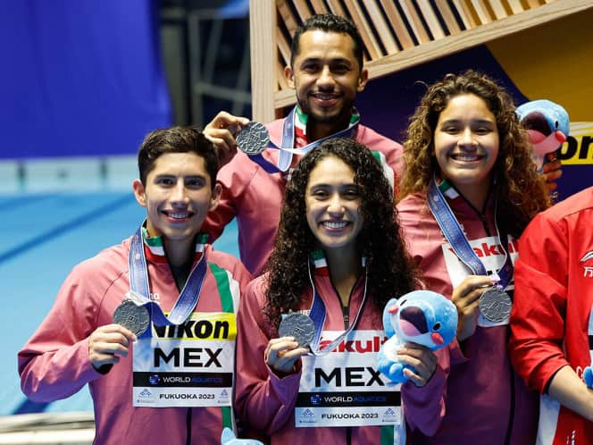 México se lleva la plata en equipos mixtos de Campeonato Mundial de Natación
