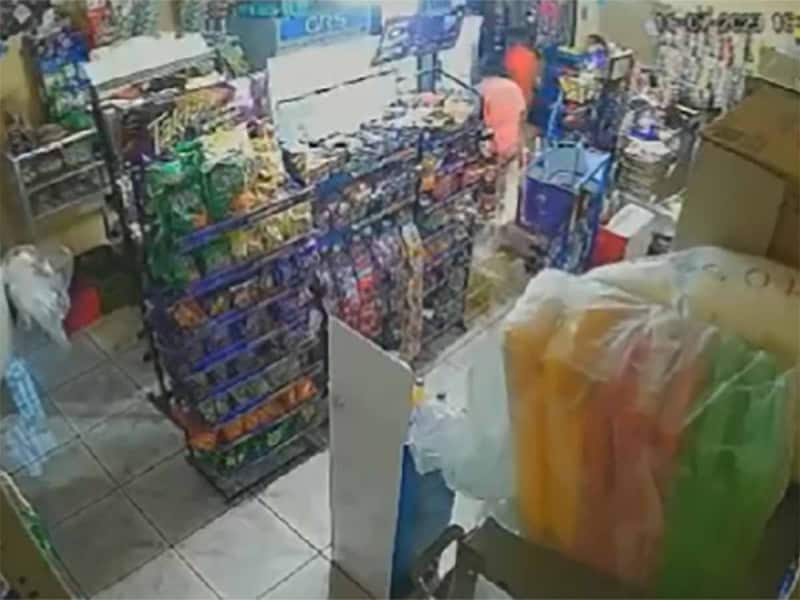 Frente a costas de El Salvador, sismo de 6.8 sacude Centroamérica