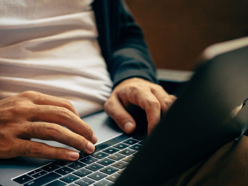 ¡Vaya vicio! Roba más de 400 mil pesos del trabajo y lo gasta en OnlyFans