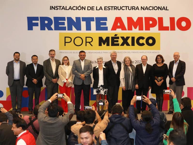 Aspirantes de Frente Amplio por México no tendrán que renunciar a sus cargos