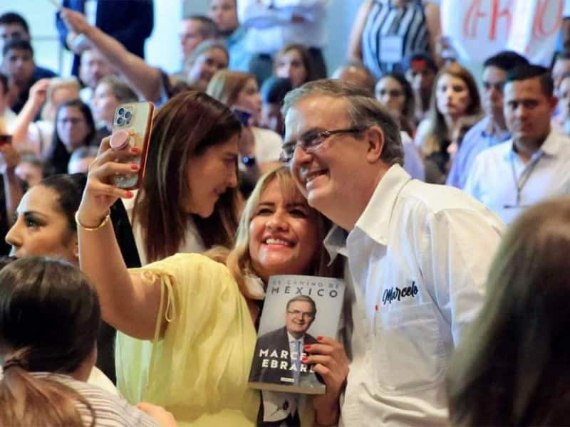 Marcelo Ebrard desmiente rumores, no se va de Morena