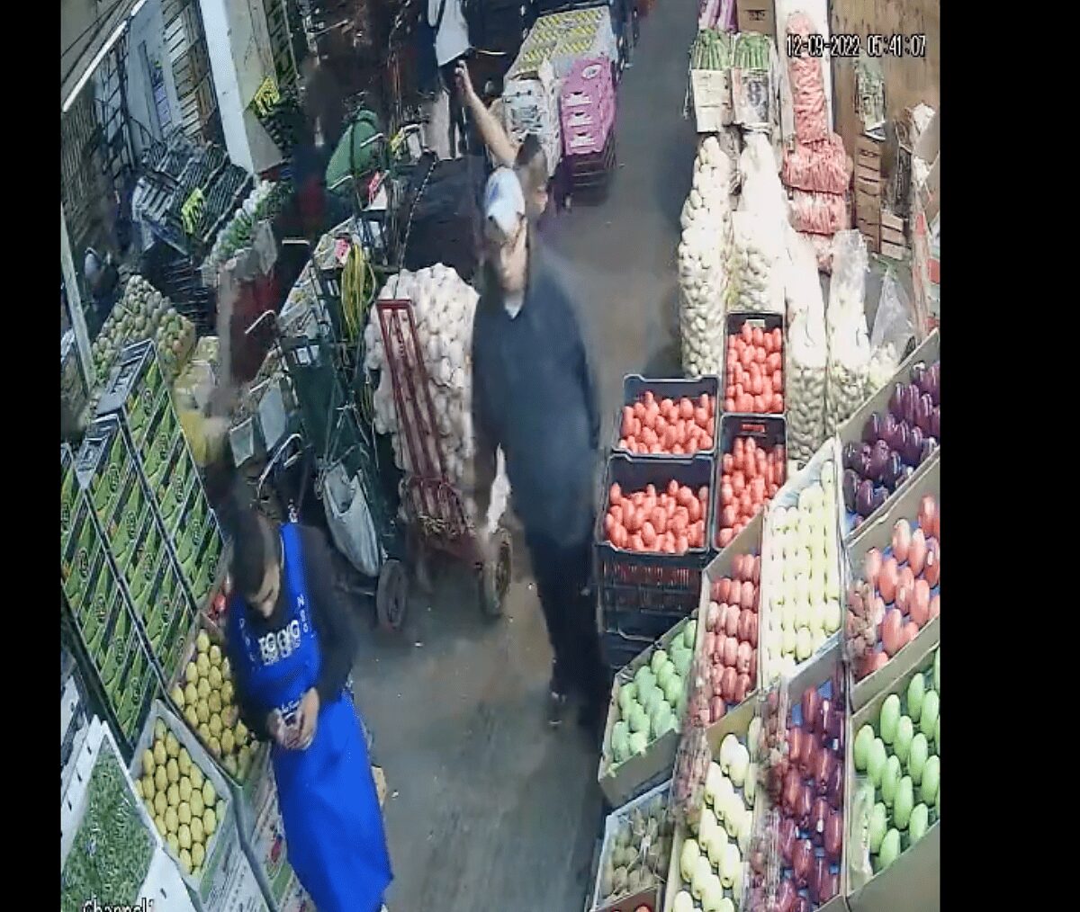 Denuncian actos de extorsión en la Central de Abastos de la CDMX