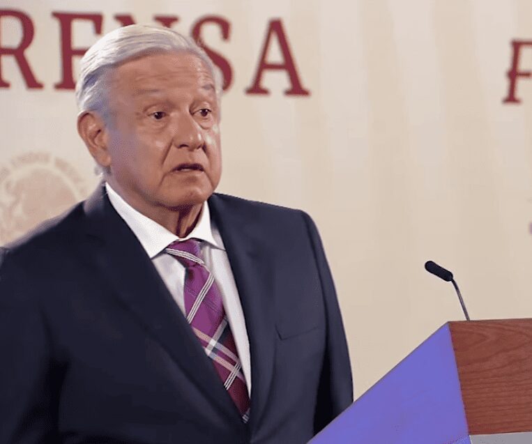 Amlo desiste de denunciar al abogado de García Luna por difamación