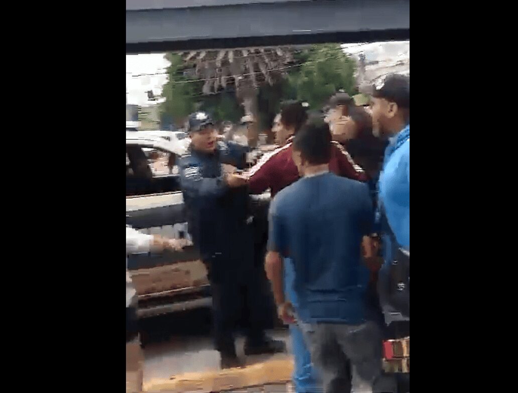 Patrulla atropella a una mujer y embiste a dos motociclistas en Ecatepec