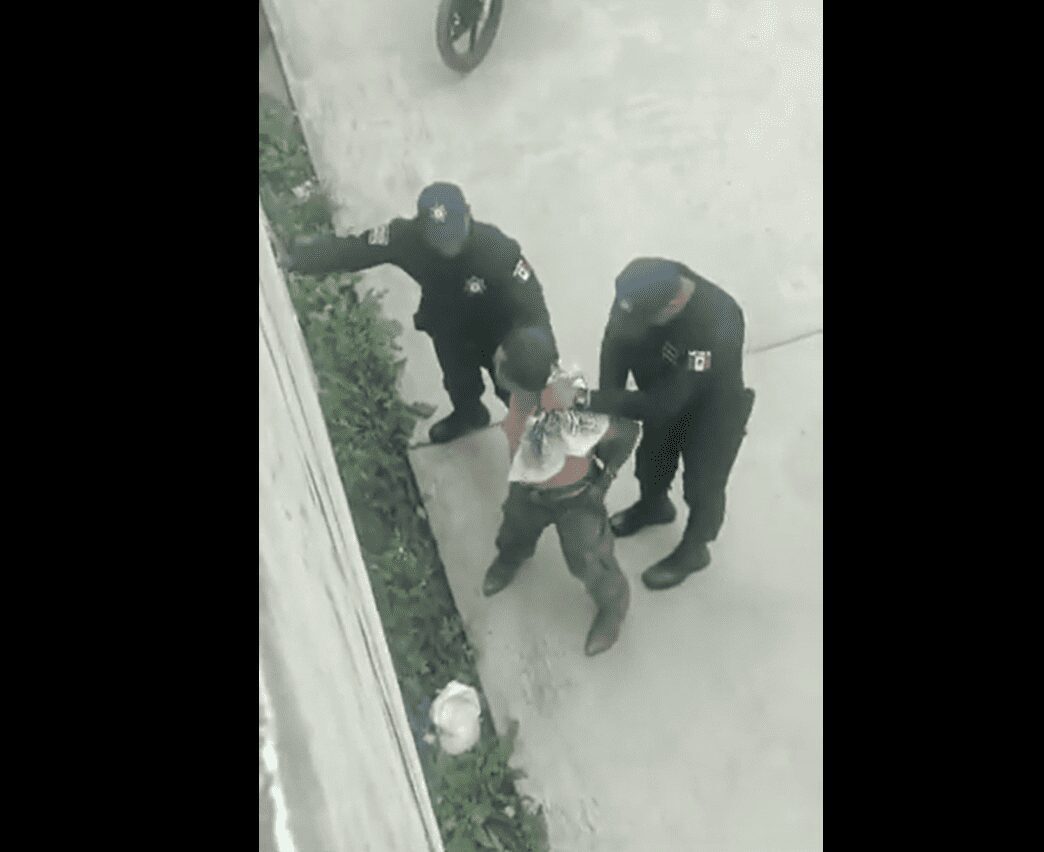 Suspenden a los policías que agredieron a un civil en Hidalgo