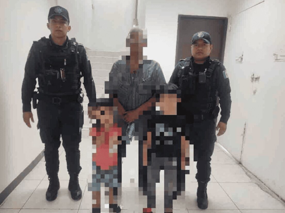Madre amarra a sus hijos de pies y manos en Nuevo León