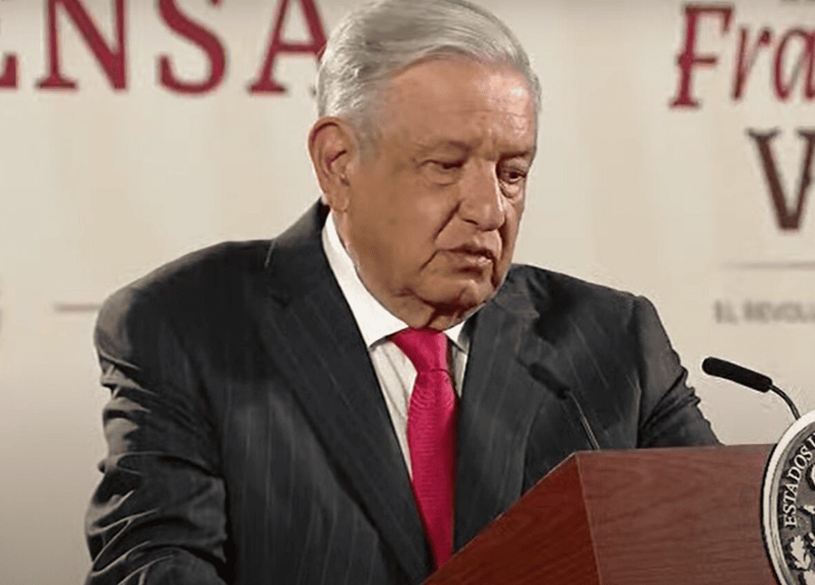 AMLO afirma que libros de texto gratuito llegarán a tiempo para inicio de clases