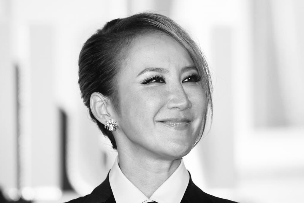 Fallece actriz y cantante de Mulán, en hospital tras intentar suicidarse