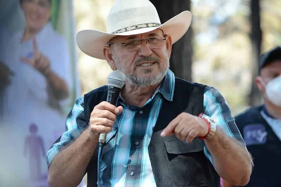 5 órdenes de aprehensión por caso, Hipólito Mora