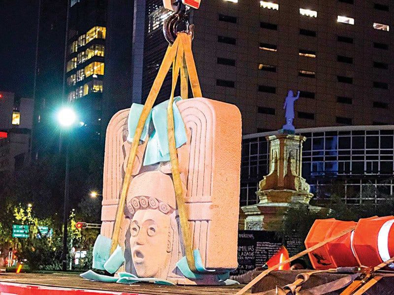 Instalan réplica de La Joven de Amajac en Paseo de la Reforma