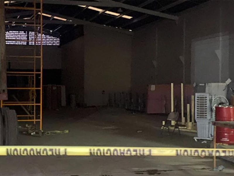 Migrante venezolano muere aplastado en su trabajo; otro más resultó con lesiones graves