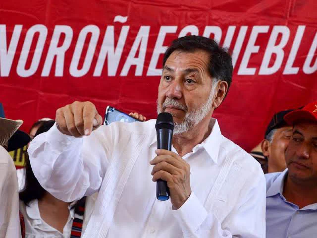 Fernández Noroña reta a migrantes mexicanos en EU