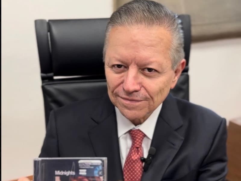Ministro Arturo Zaldívar logró conseguir boletos para Taylor Swift