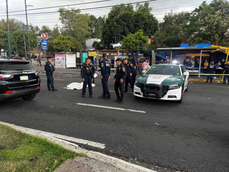 Vendedor de dulces afuera del Metro Copilco, muere por arma blanca
