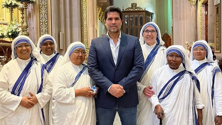 El actor Eduardo Verástegui es evacuado de Ecuador mientras promocionaba película