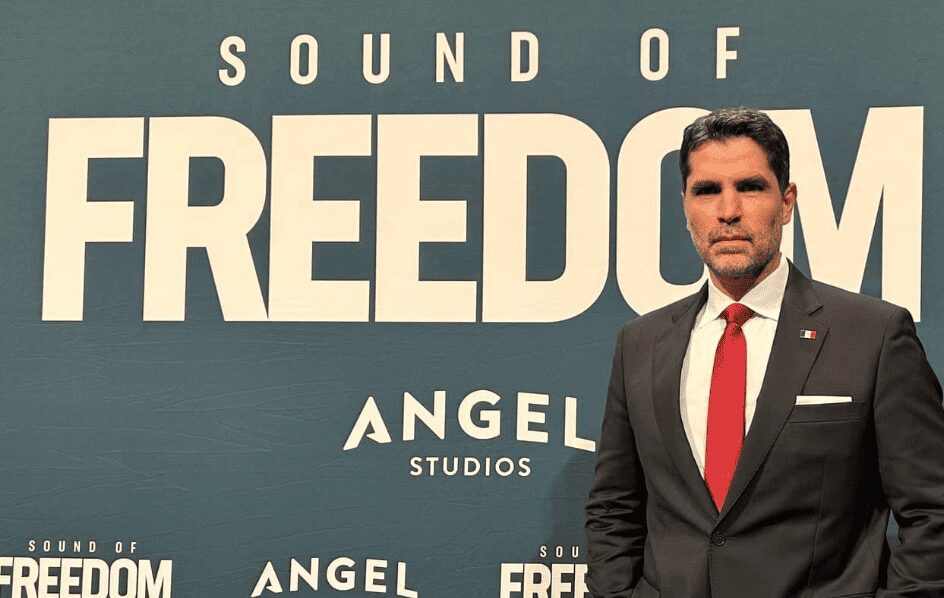 El actor Eduardo Verástegui es evacuado de Ecuador mientras promocionaba película